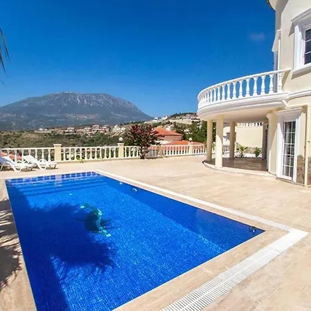 Private In The Pearl Of Mediterranean